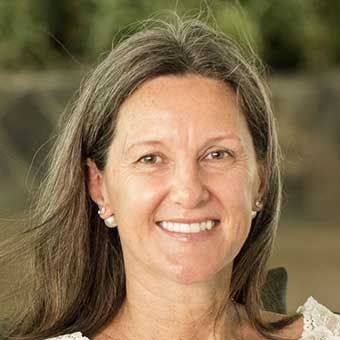 Photo portrait of Monica Fast