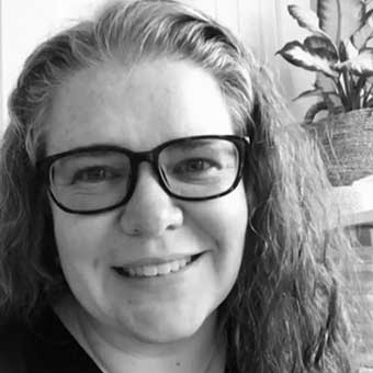 Photo portrait of Michelle Murrey