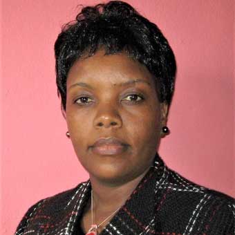 Photo portrait de Esther Kioni Photo portrait de Esther Kioni