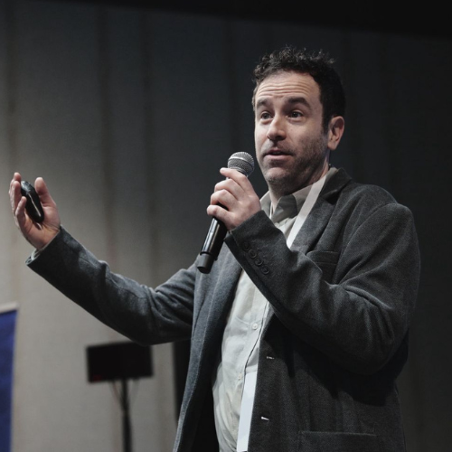 Headshot of Sebastián Schonfeld