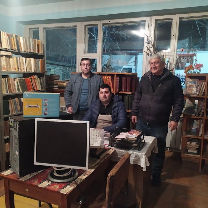 Project beneficiaries in the library